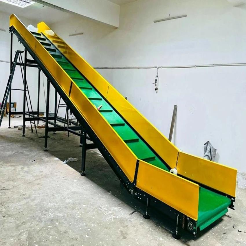Modüler bantlı Z tipi eğimli konveyör